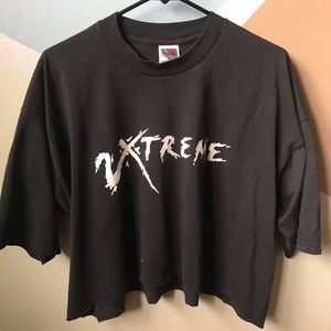 ✨Extreme t-shirt/crop top✨